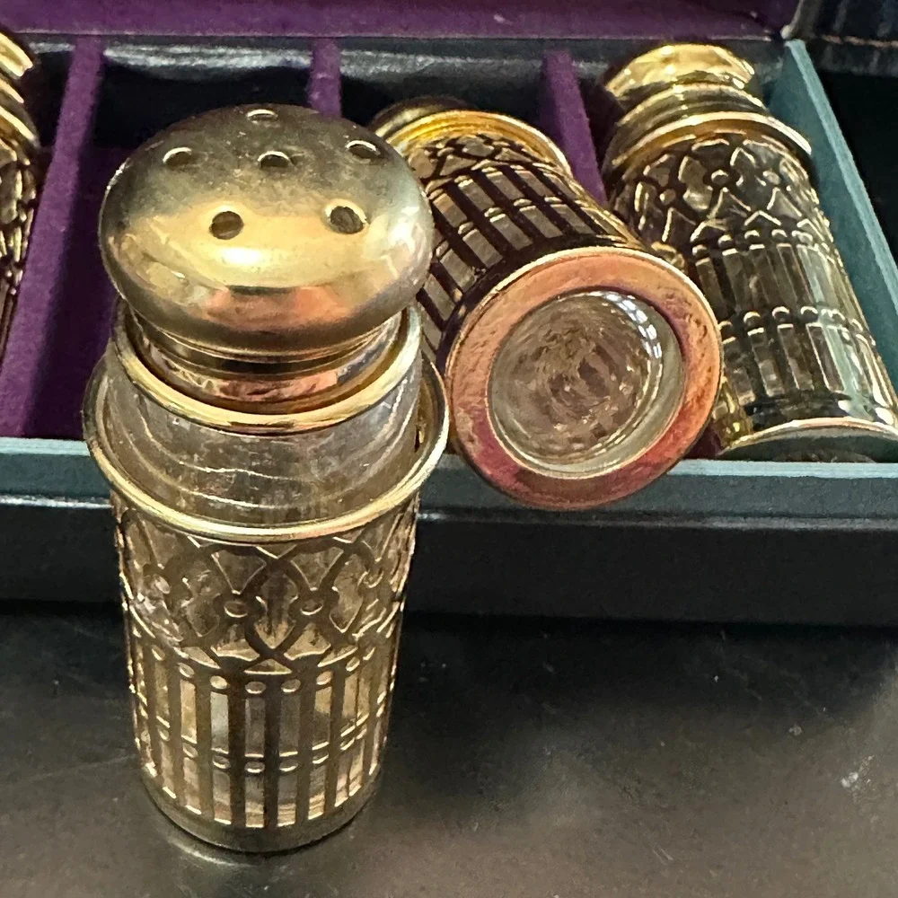 Vintage Gold Filigree Glass Salt Pepper Shakers Set of 4 MCM Boxed As Is
